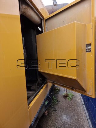 Máquinas CATERPILLAR