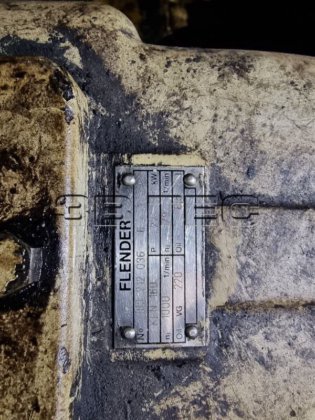 驱动站 2x110 千瓦、2x55 千瓦、2x30 千瓦