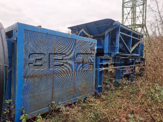 LATEMA 进料斗机械