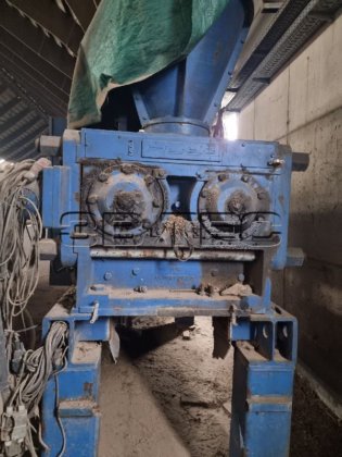 LATEMA 进料斗机械