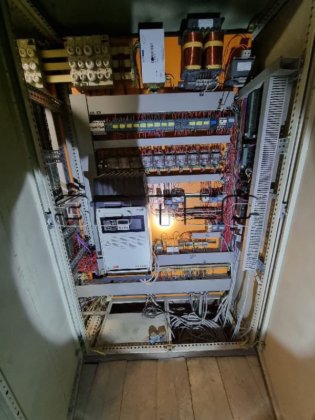 SIEMENS スイッチギア キャビネット 機械