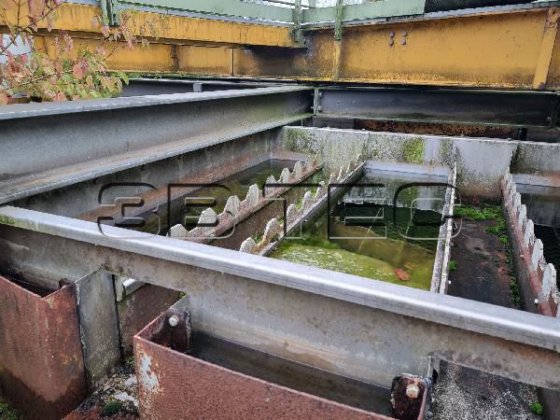 レーキング機構付き濃縮機