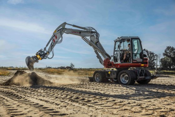 Takeuchi TB395W