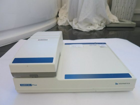 OTOMETRICS AURICAL PLUS HI-PRO AUDIOMETER HEARING AID EAR FITTING ...