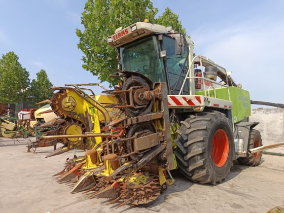 转让2003年克拉斯900青贮机青储机