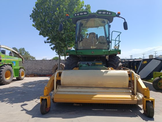 2016年约翰迪尔8400青贮机青储机