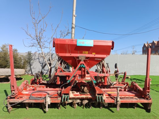 转让17年格兰气吹式条播机