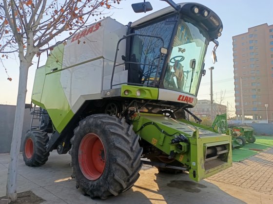 转让2024年克拉斯class370联合收割机带小麦割台玉米