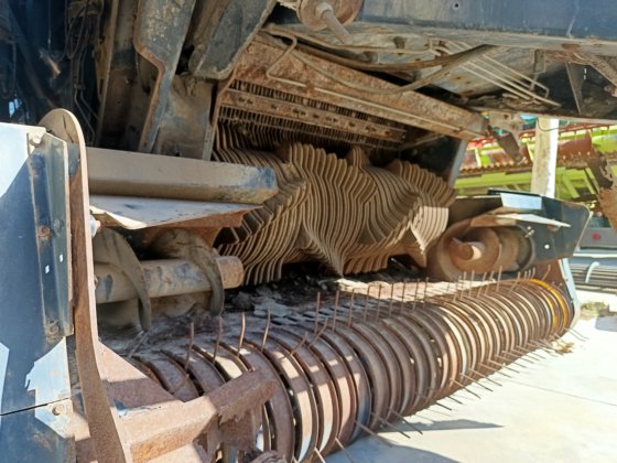 转让2008年纽荷兰BB960A打捆机