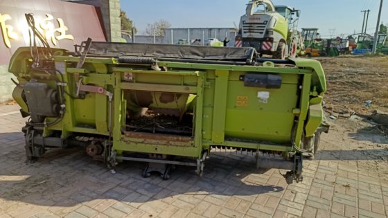 克拉斯300捡拾台