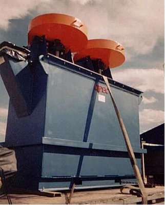 Quinn 40 IN Scrubber in