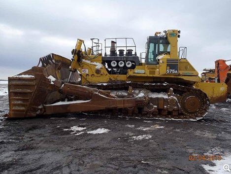 Komatsu D575A-3 in United States