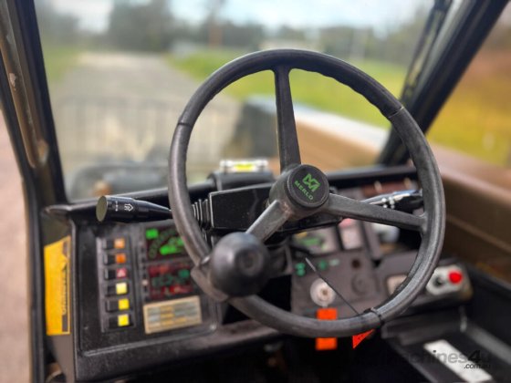 Merlo P35.9 伸缩臂搬运车 伸缩臂搬运车