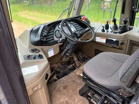 CASE 340 多関節オフハイウェイトラック