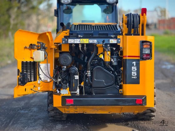 JCB 155 滑移装载机