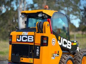 JCB 155 滑移装载机