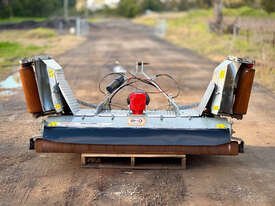 Trimax Stealth Slasher 干草/草料收割机