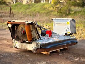 Trimax Stealth Slasher 干草/草料收割机