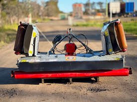 トライマックス ステルス スラッシャー 干し草/飼料装備