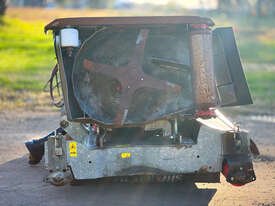 トライマックス ステルス スラッシャー 干し草/飼料装備