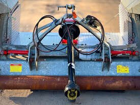 トライマックス ステルス スラッシャー 干し草/飼料装備