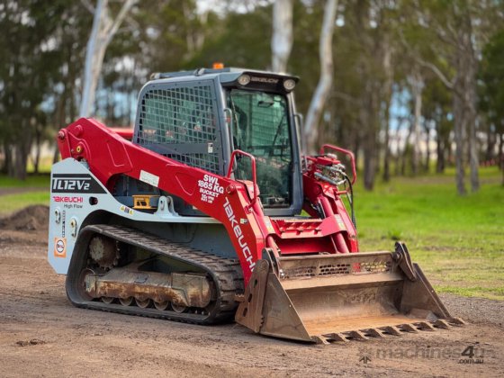 2020 Takeuchi TL12V2