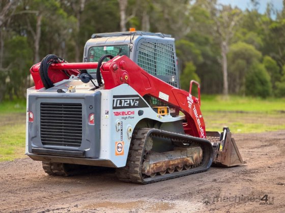 2020 Takeuchi TL12V2