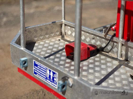 CMC S15动臂升降通道及高空安全