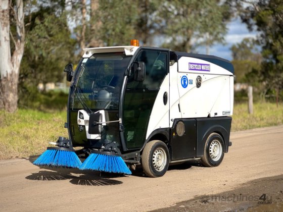 マクドナルド・ジョンストン CN101 スイーパー 掃除/清掃