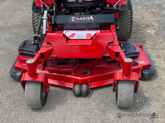 トロZマスター・ゼロターン芝刈り機