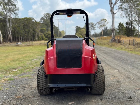 トロZマスター・ゼロターン芝刈り機