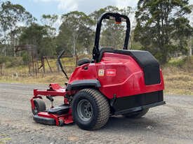 托罗 ZMaster 零转角草坪设备