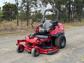 托罗 ZMaster 零转角草坪设备