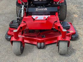 トロZマスター・ゼロターン芝刈り機