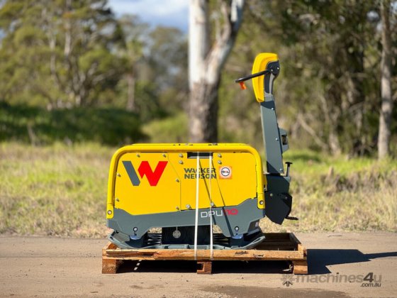 Wacker Neuson DPU110 振动压路机/压实机