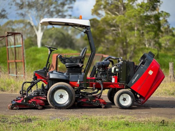Toro 4300D ワイドエリア芝刈り機 芝刈り機
