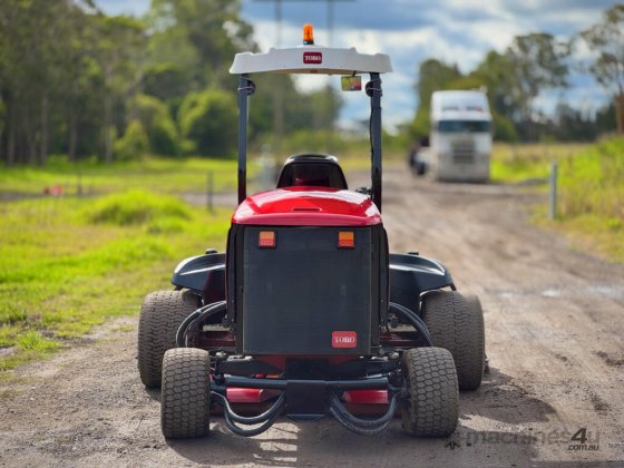Toro 4300D ワイドエリア芝刈り機 芝刈り機