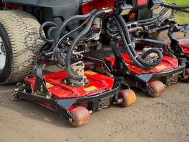 Toro 4300D ワイドエリア芝刈り機 芝刈り機