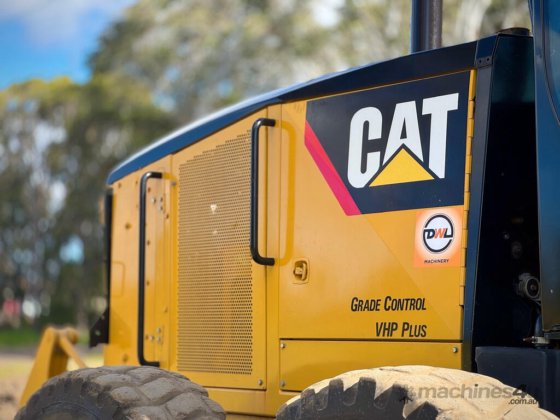 2012 年 Caterpillar 140M VHP