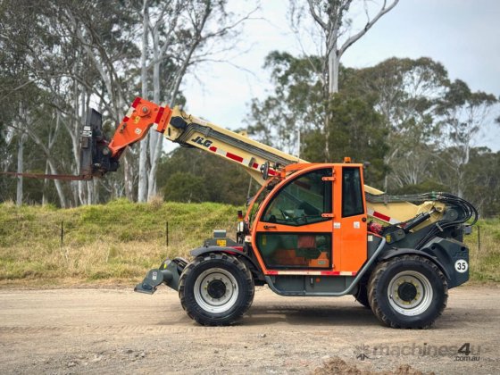 2015 JLG 4013PS