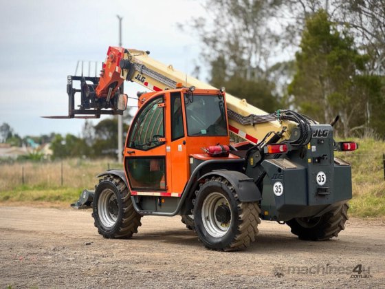 2015 JLG 4013PS