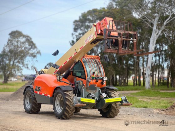 2015 JLG 4013PS