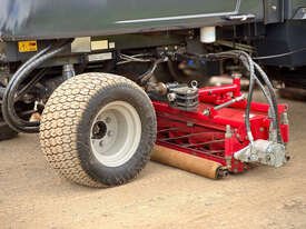 久保田男爵夫人高尔夫球道割草机草坪设备