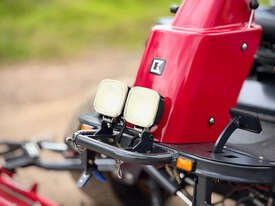 久保田男爵夫人高尔夫球道割草机草坪设备