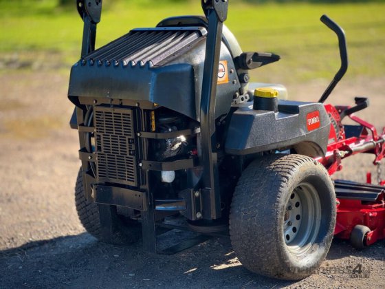 Toro ZMaster 标准驾驶式草坪设备