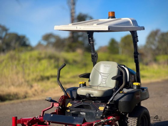 Toro ZMaster 标准驾驶式草坪设备