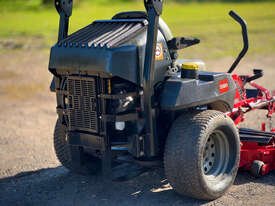 Toro ZMaster 标准驾驶式草坪设备