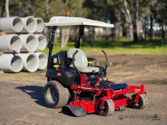 Toro ZMaster 标准驾驶式草坪设备