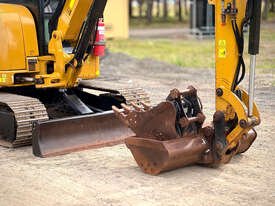 2015 Caterpillar 305E