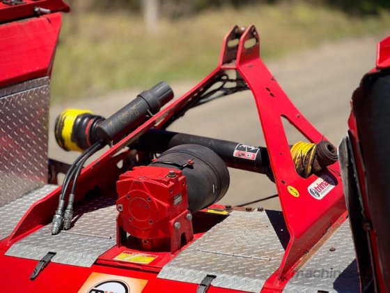 トライマックス ステルス スラッシャー 干し草/飼料装備